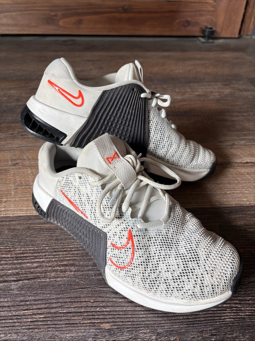 Nike Metcon Women's White Mesh Sneakers with Orange Swoosh and Black Panels
